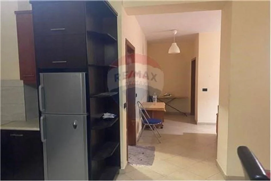 Tirane, jepet me qera apartament 2+1+Ballkon Kati 4, 100 m² 400 € (Mikel Maruli)