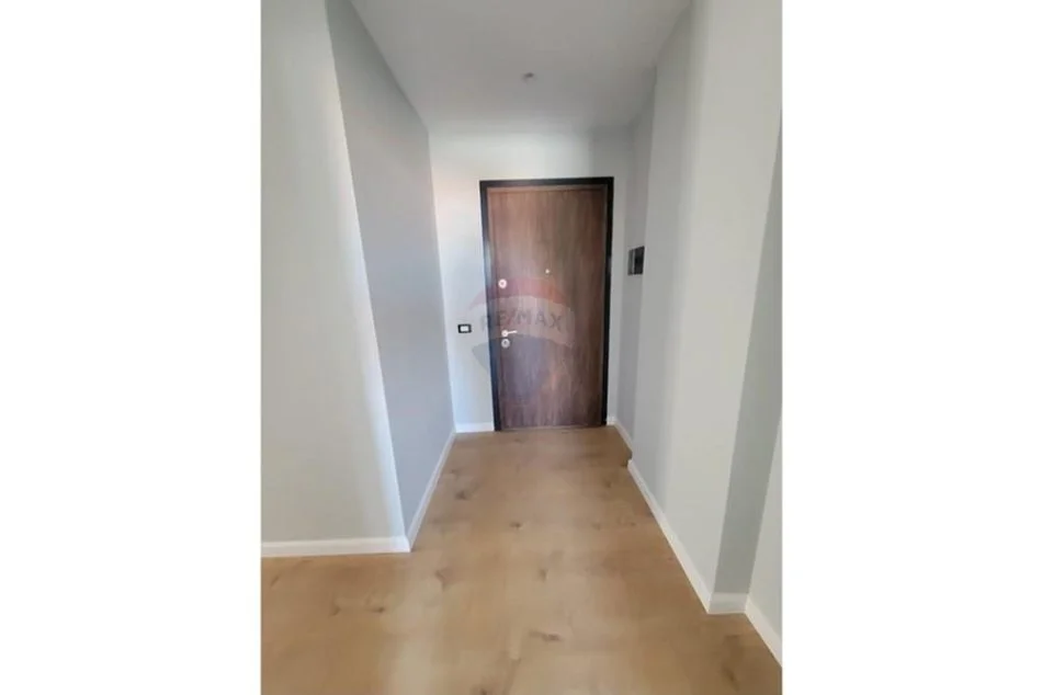 Tirane, jepet me qera apartament duplex 2+1 , 77 m² 600 € (brryli)