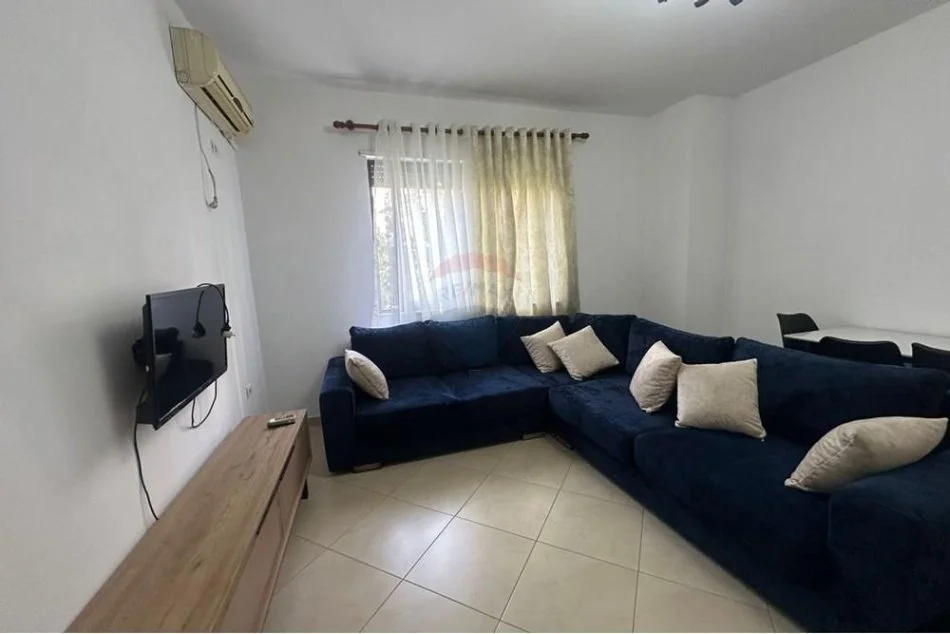 Tirane, jepet me qera apartament 1+1 Kati 2, 60 m² 450 € (Astir)