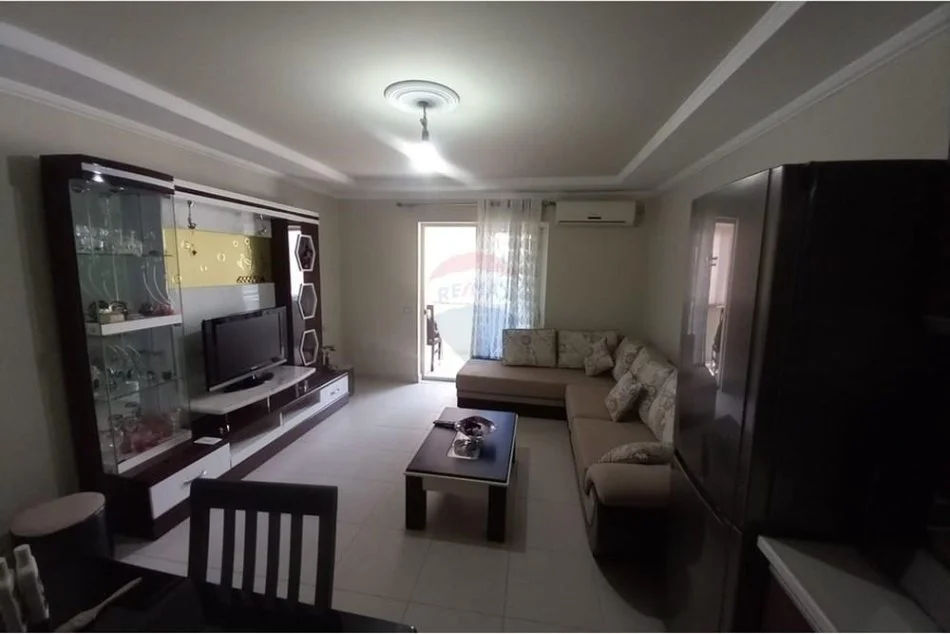 Tirane, jepet me qera apartament 2+1 Kati 3, 73 m² 500 € (rruga irfan tomini)