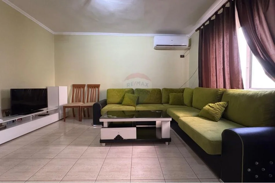 Tirane, jepet me qera apartament 1+1 Kati 5, 60 m² 500 € (stadiumi dinamo)