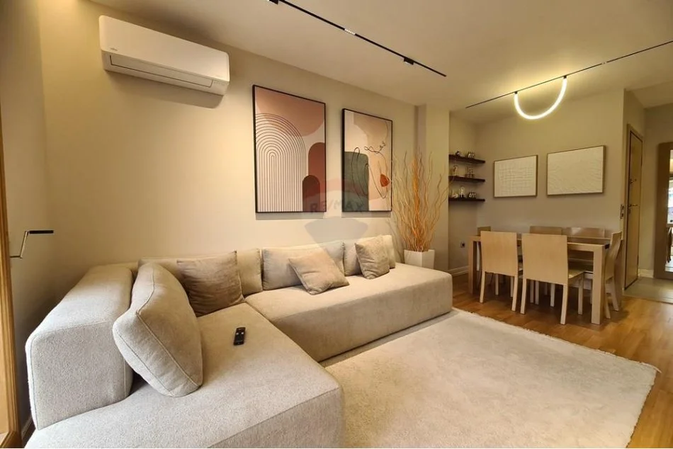 Tirane, jepet me qera apartament , 120 m² 1.700 € (Ismail Qemali pran Air Albania)