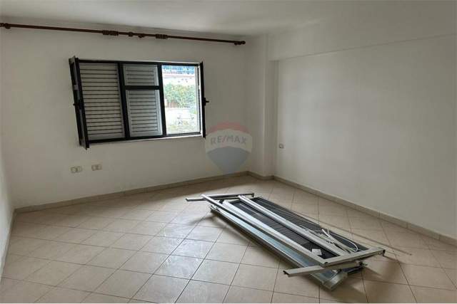 Tirane, shitet apartament 2+1+BLK Kati 1, 103 m² 90.000 Euro (Casa Italia)
