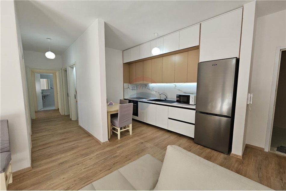 Tirane, jepet me qera apartament 2+1 Kati 4, 100 m² 600 € (Don Bosko)