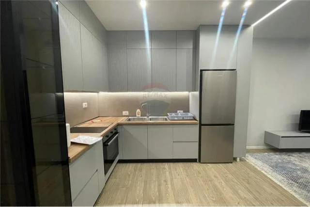 Tirane, jepet me qera apartament 1+1 Kati 2, 68 m² 420 Euro (Tregu elektrik)