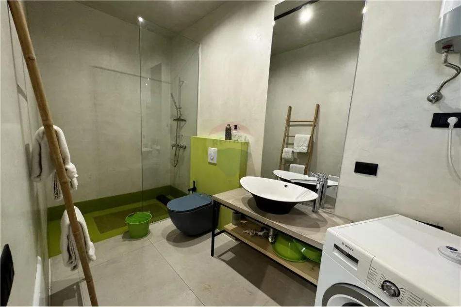 Durres, shitet 1+1 Kati 1, 61 m² 180.000 € (Qerret)