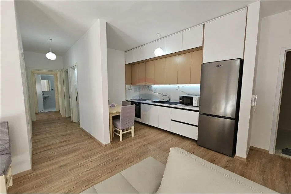 Tirane, jepet me qera apartament 2+1 Kati 4, 100 m² 600 € (Don Bosko)