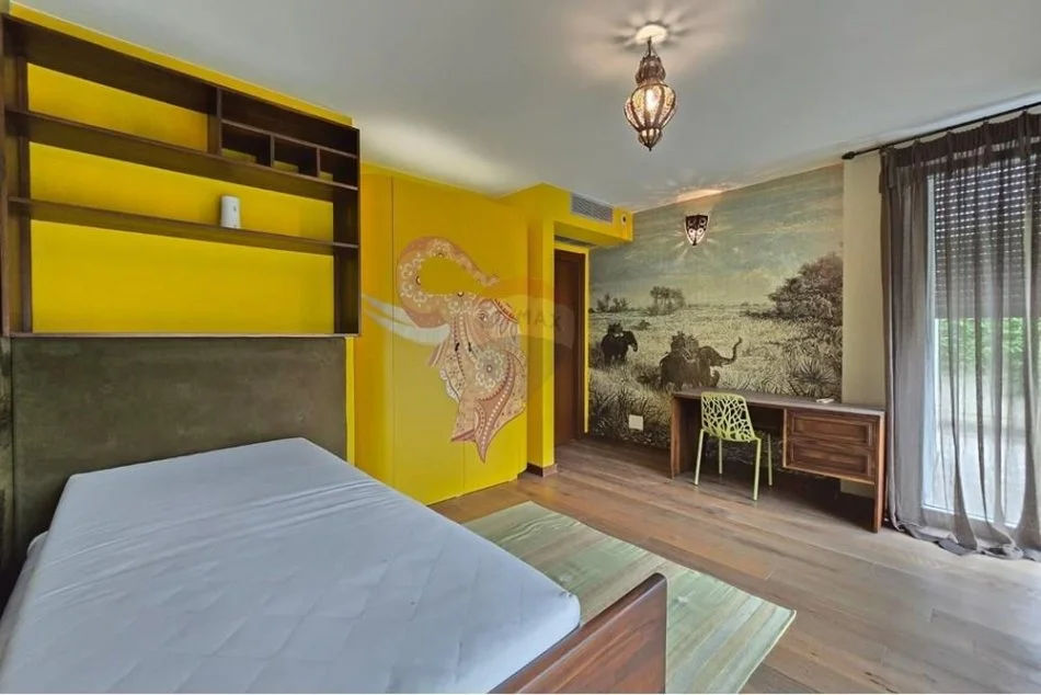 Tirane, jepet me qera Vile 2+1 Kati 1, 426 m² 2.500 € (Vile per qira te Long Hill)