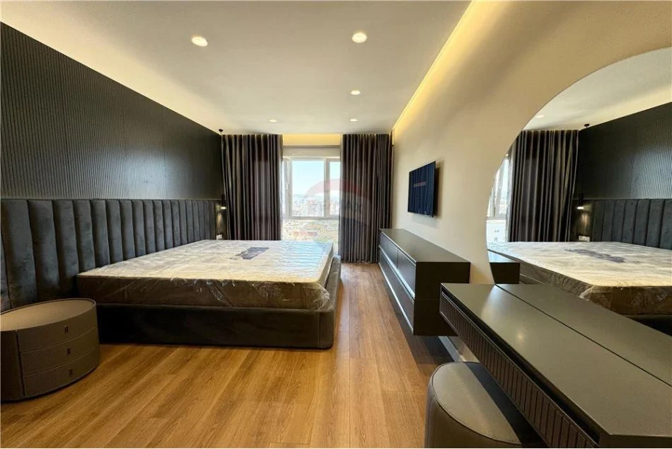 Tirane, shitet 2+1 Kati 6, 116 m² (Apartament ne shitje 2+1 ne zonen e Xhamllikut, tek ish Profarma.)