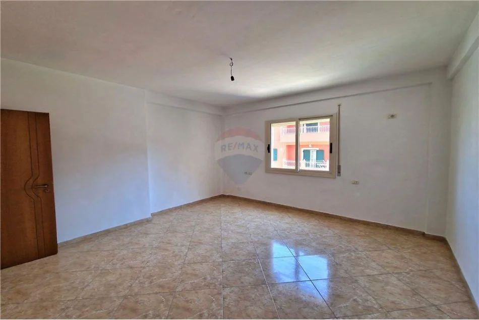 Vlore, shitet apartament 2+1+Ballkon Kati 2, 118 m² 135.000 € (tek Kisha Vlore)