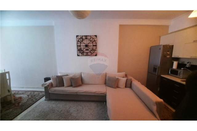 Tirane, jepet me qera apartament 2+1 Kati 3, 85 m² 420 Euro (Rruga Rrapo Hekali)