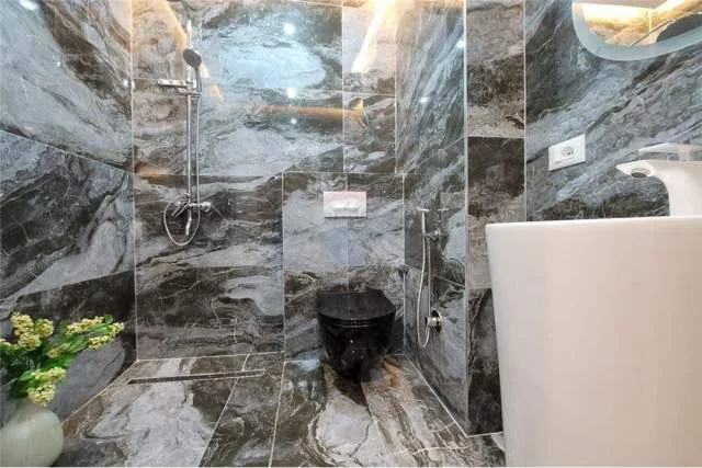 Tirane, shitet apartament 3+1+BLK 130 m² 320.000 Euro