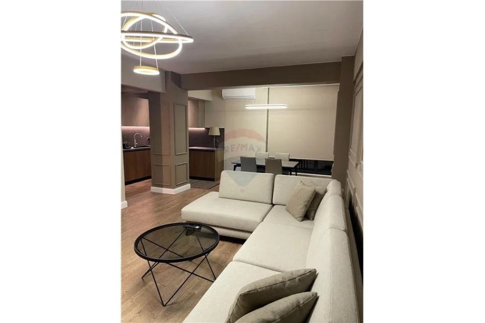 Tirane, jepet me qera apartament 1+1, , 106 m² 1,400 € (Ofrojme per qira apartament luksoz.)