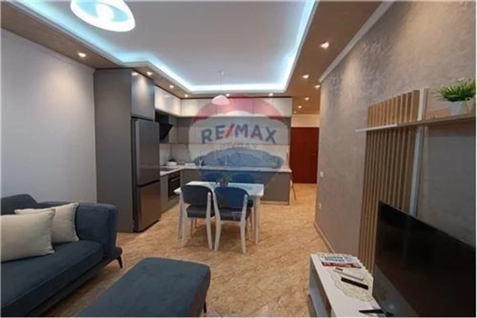 Tirane, jepet me qera apartament , 81 m² 801 € (Don Bosko)