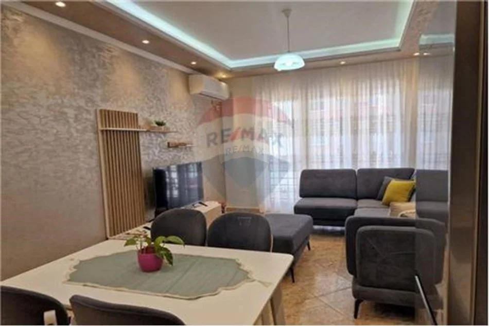Tirane, jepet me qera apartament , 81 m² 801 € (Don Bosko)