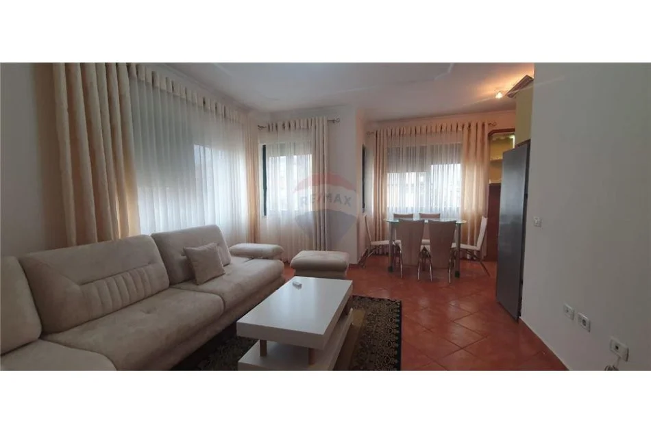 Apartament- Me Qera- Perballe Delijorgjit- 550 Euro