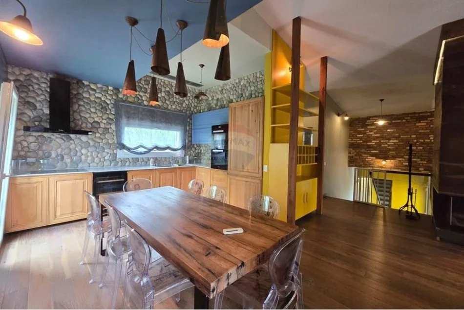 Tirane, jepet me qera Vile 2+1 Kati 1, 426 m² 2.500 € (Vile per qira te Long Hill)