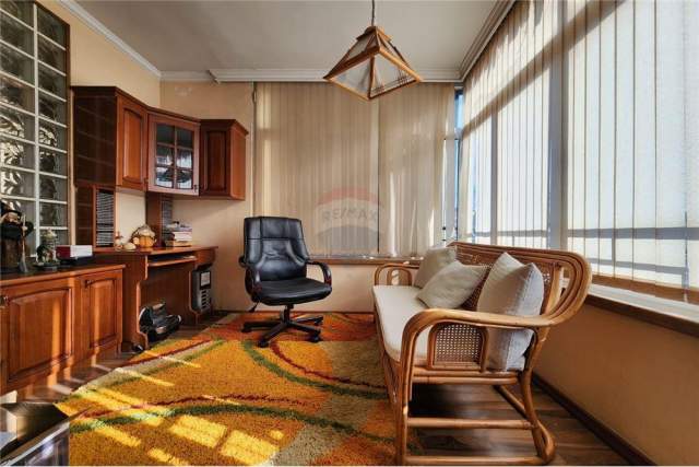 Tirane, shitet apartament 2+1+BLK Kati 5, 152 m² 265.000 Euro (Sheshi Willson)