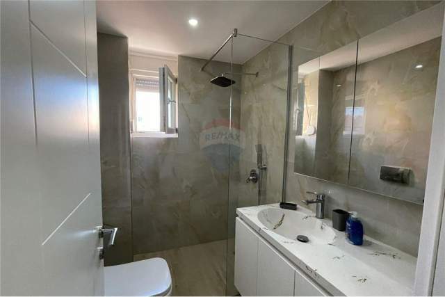 Tirane, shitet apartament 1+1+BLK Kati 2, 37 m² 89.000  (rruga elbasanit)
