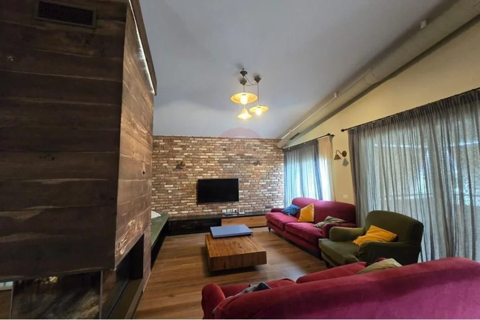 Tirane, jepet me qera Vile 2+1 Kati 1, 426 m² 2.500 € (Vile per qira te Long Hill)