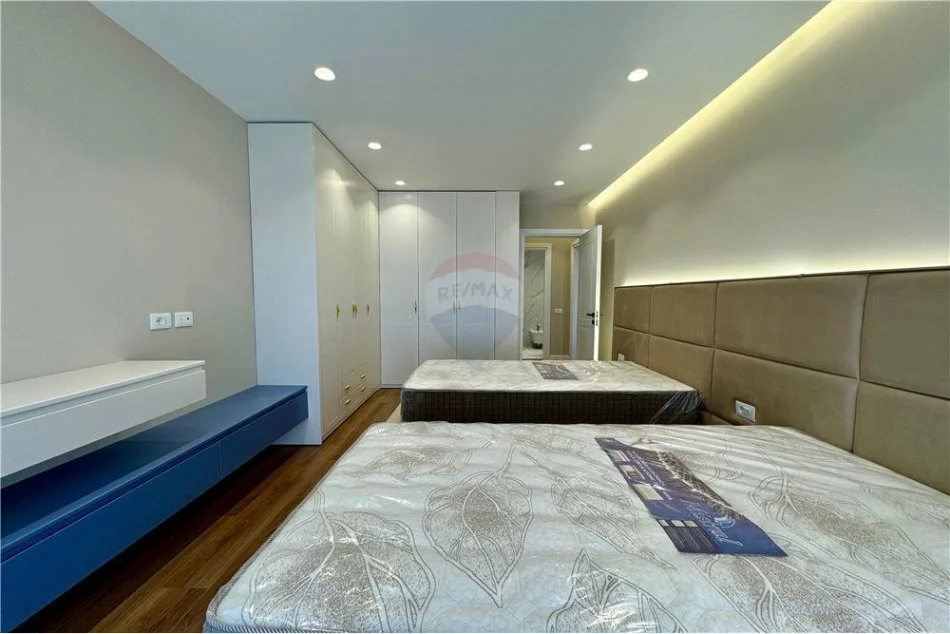 Tirane, shitet 2+1 Kati 6, 116 m² (Apartament ne shitje 2+1 ne zonen e Xhamllikut, tek ish Profarma.)