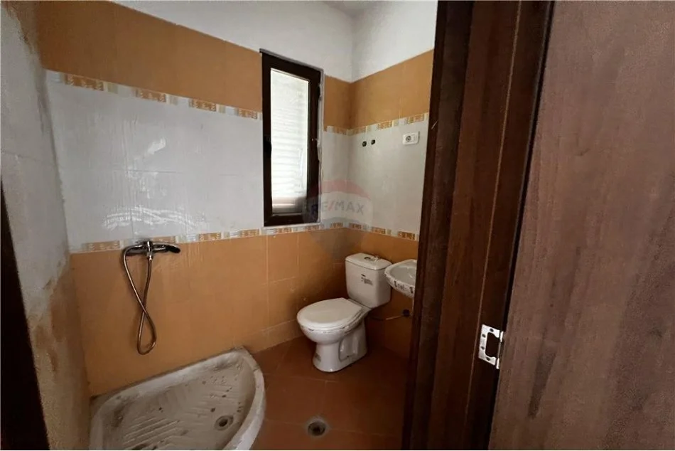 Vlore, shitet apartament+verande | Penthouse 3+1+Aneks+Ballkon Kati 9, 247 m² 209.950 € (Albano&amp;Romina)