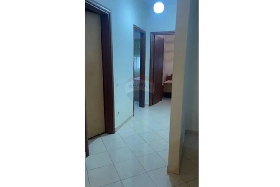 Tirane, shitet apartament 2+1 Kati 4, 98 m² 140.000 € (Rr. Teodor Keko)