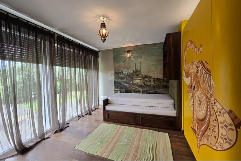 Tirane, jepet me qera Vile 2+1 Kati 1, 426 m² 2.500 € (Vile per qira te Long Hill)