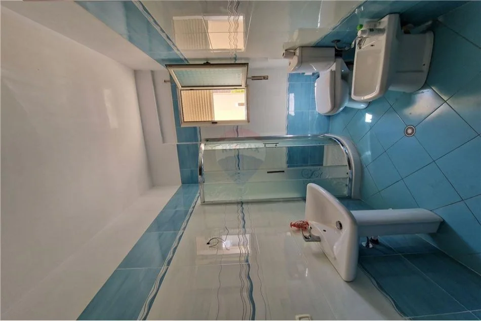 Vlore, shitet apartament 2+1+Ballkon Kati 2, 118 m² 135.000 € (tek Kisha Vlore)