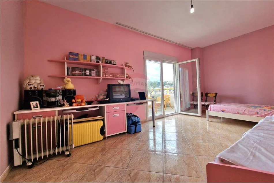 Vlore, shitet apartament 2+1+Ballkon Kati 7, 132 m² 170.000 € (Blv.Ismail Qemali)