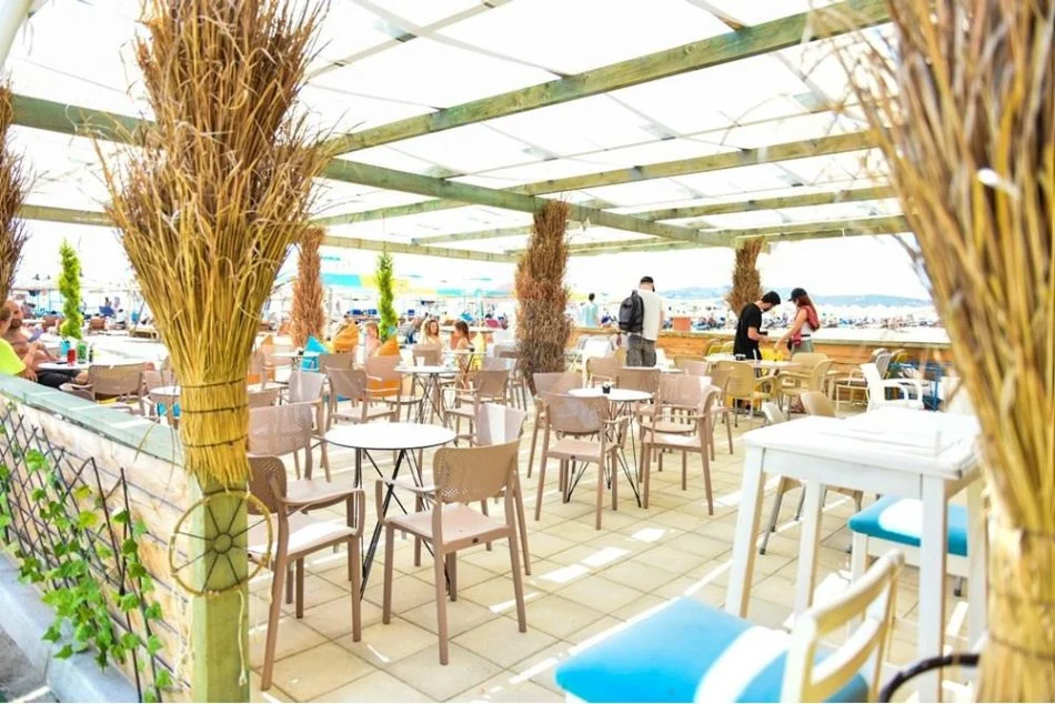 Vlore, shitet bar-resorant Kati 0, 5.000 m² 45.000 € (Zvernec)