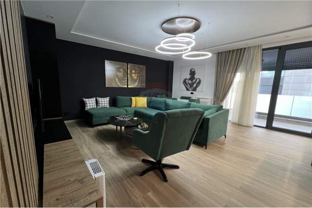 Tirane, jepet me qera apartament 1+1+BLK Kati 3, 82 m² 800 Euro (TEG)