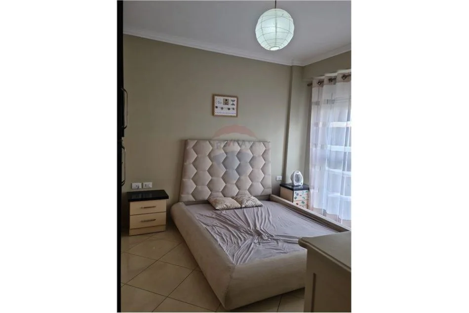 Jepet me qira apartament 1+1 prane Kompleksit Delijorgji