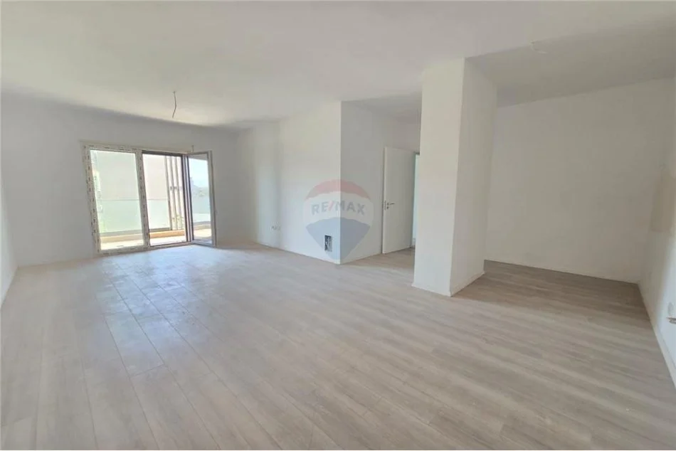 Tirane, shitet apartament 2+1 Kati 2, 102 m² 189.900 € (Apartament 2+1 per shitje tek Kodra e Diellit!)