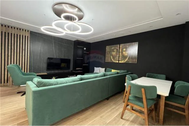 Tirane, jepet me qera apartament 1+1+BLK Kati 3, 82 m² 800 Euro (TEG)