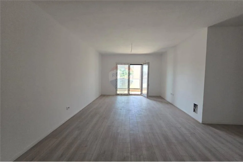 Tirane, shitet apartament 2+1 Kati 2, 102 m² 189.900 € (Apartament 2+1 per shitje tek Kodra e Diellit!)
