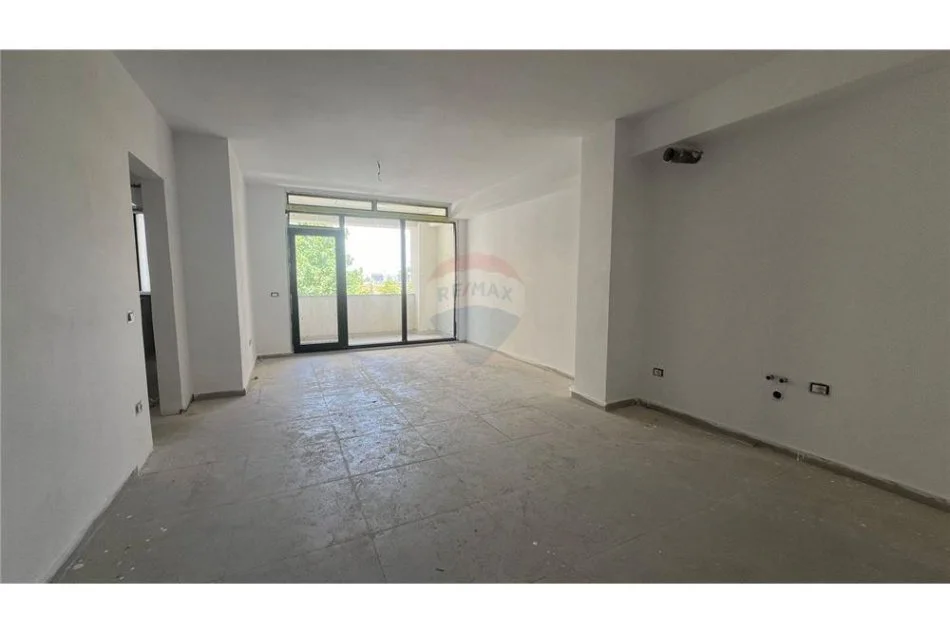 Tirane, shitet apartament 1+1+Ballkon Kati 2, 79 m² 103.000 € (Loni Ligori)
