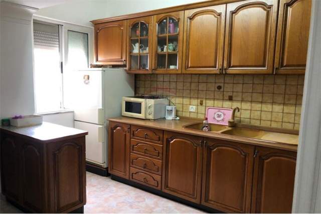 Tirane, jap me qera apartament 1+1 Kati 5, 70 m² 350 Euro (Myslym Shyri)