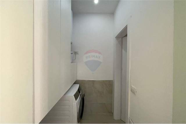 Tirane, shitet apartament 1+1+BLK Kati 2, 37 m² 89.000  (rruga elbasanit)