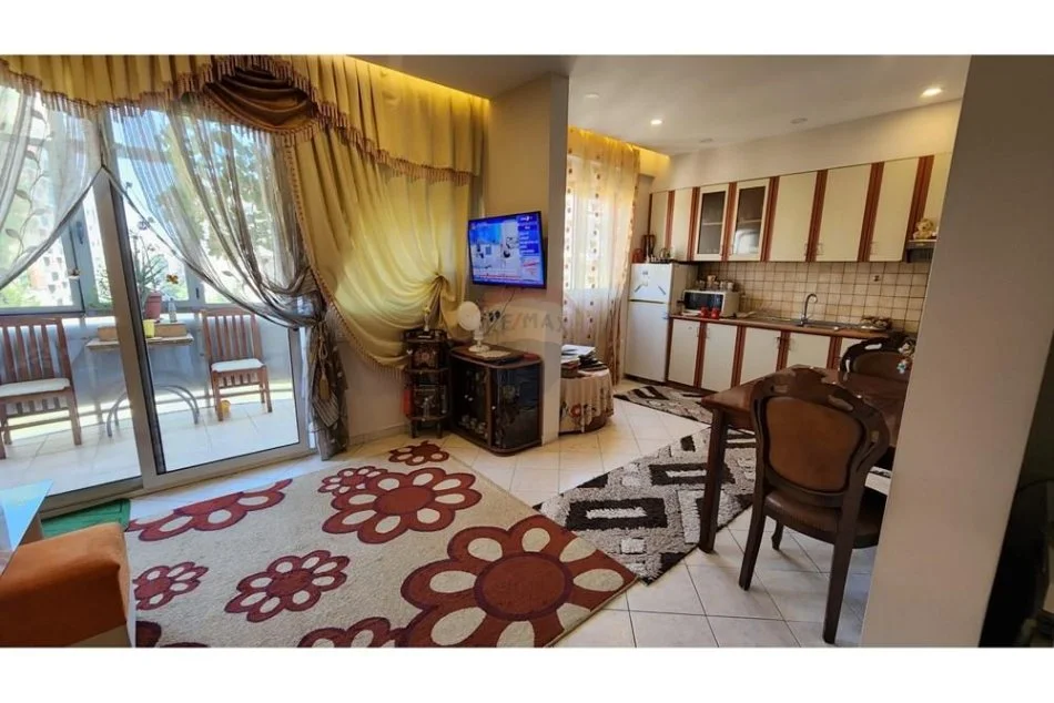 Tirane, shitet apartament 1+1 Kati 3, 60 m² 180.000 € (Shitet apartament 1+1 tek Garda)