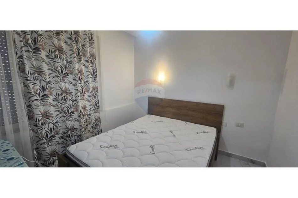 Tirane, jepet me qera apartament 1+1 Kati 3, 45 m² 600 € (Rruga Imer Kurti, Sheshi Willson,)