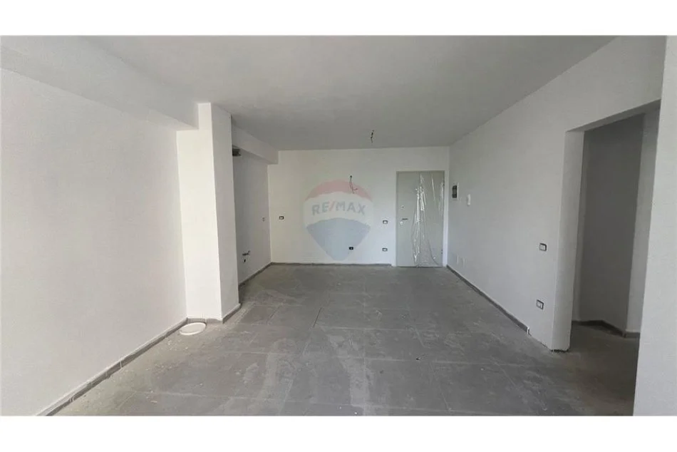 Tirane, shitet apartament 1+1+Ballkon Kati 2, 79 m² 103.000 € (Loni Ligori)
