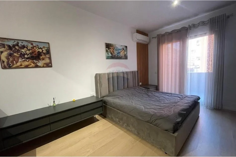 Tirane, shitet apartament 2+1+Ballkon Kati 5, 133 m² 390.000 € (KOMPLEKSI DELIJORGJI)
