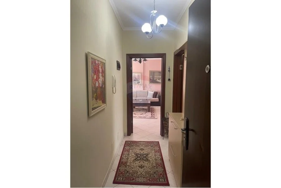 Tirane, jepet me qera apartament , 100 m² 7.000 € (Rruga Dritan Hoxha)