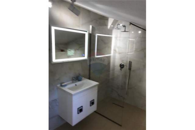 Tirane, jepet me qera apartament 2+1+A+BLK Kati 3, 170 m² 800 Euro (Nikolle Filja)