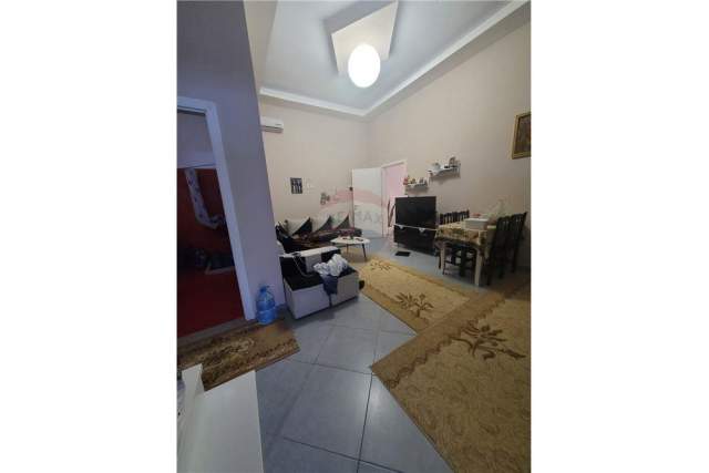 Tirane, jap me qera apartament duplex 2+1+BLK Kati 1, 78 m² 350 Euro