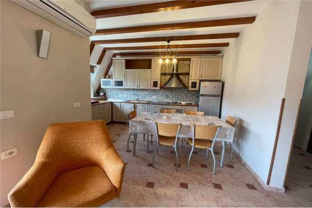 Tirane, jepet me qera apartament 2+1+BLK Kati 7, 130 m² 550 Euro (Liqeni Artificial)