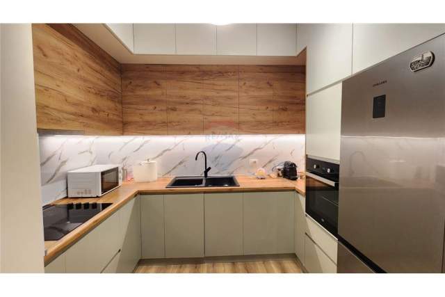 Tirane, jepet me qera apartament 2+1+BLK Kati 7, 99 m² 550 Euro (Kompleksi ASL)