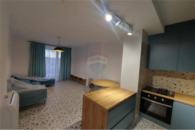 Tirane, jepet me qera apartament 1+1+BLK Kati 3, 55 m² 400 Euro (Fusha Aviacionit)