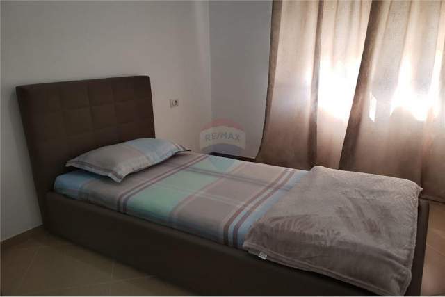 Tirane, jepet me qera apartament 3+1+BLK Kati 2, 115 m² 450 Euro (Don Bosko)